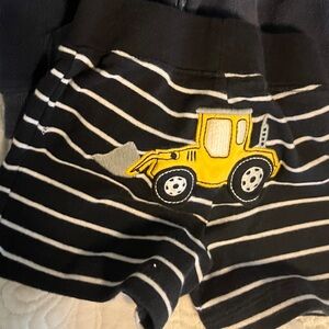 EUC Carter’s 6-month size shorts